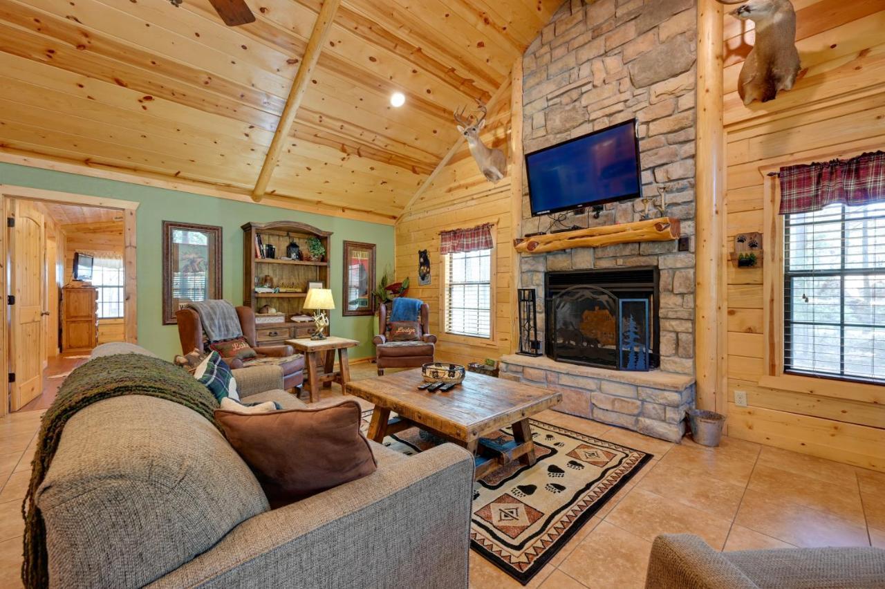 Broken Bow Cabin With Hot Tub And Deck - 4 Mi To Lake! Exterior photo