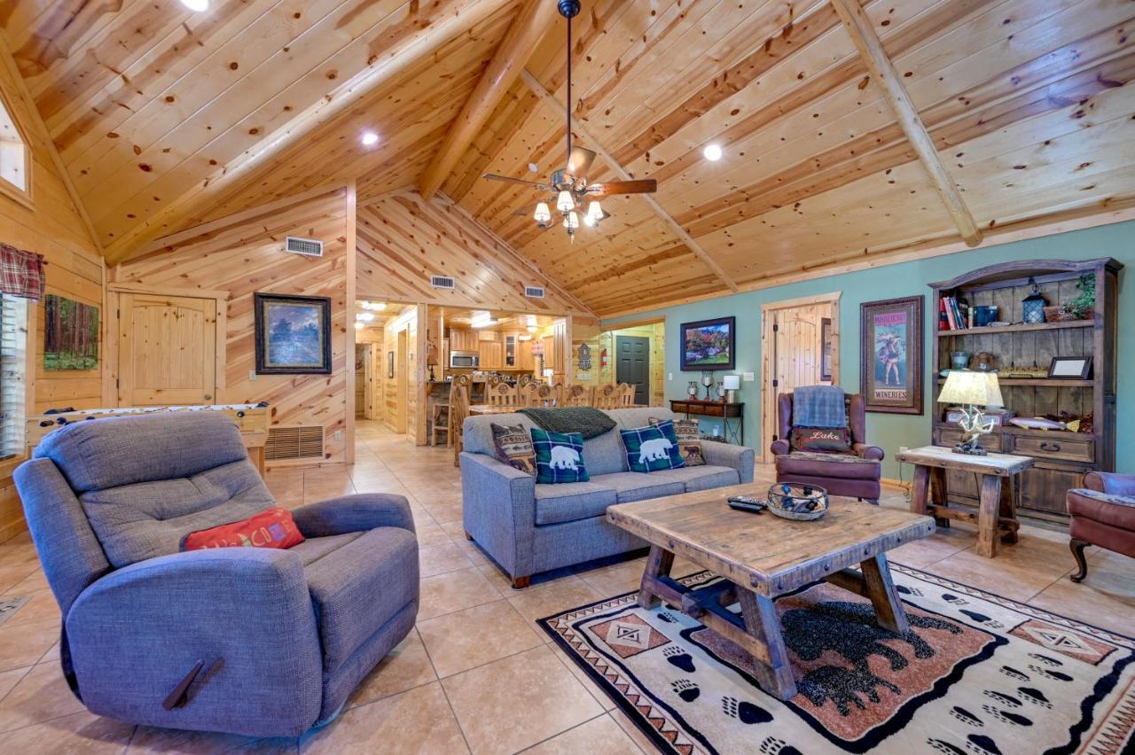 Broken Bow Cabin With Hot Tub And Deck - 4 Mi To Lake! Exterior photo