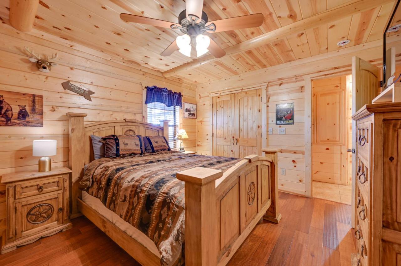 Broken Bow Cabin With Hot Tub And Deck - 4 Mi To Lake! Exterior photo