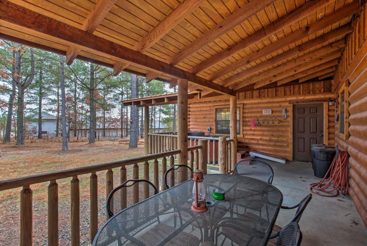 Broken Bow Cabin With Hot Tub And Deck - 4 Mi To Lake! Exterior photo